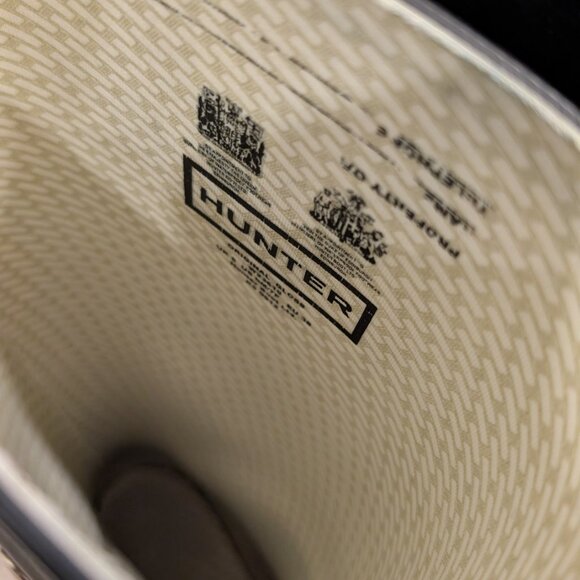 Hunter Original Tall Gloss Rain Boots - Women's sz 7 - Picture 8 of 9